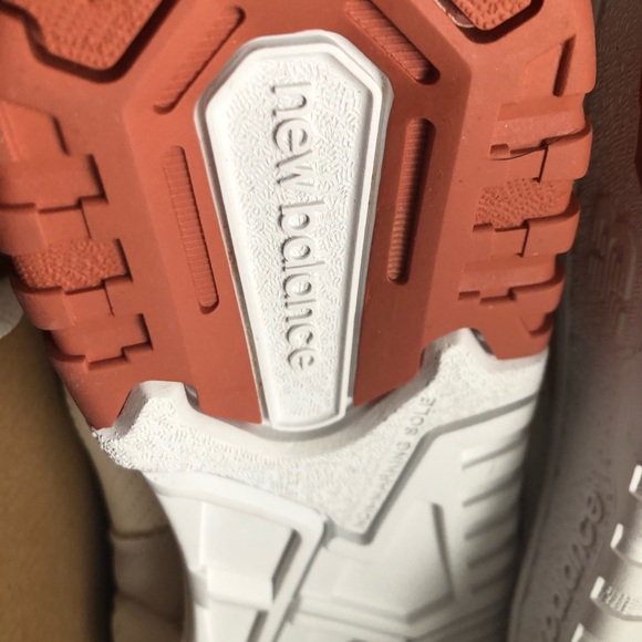 New Balance Au Lait NWB Woman’s - Picture 9 of 14